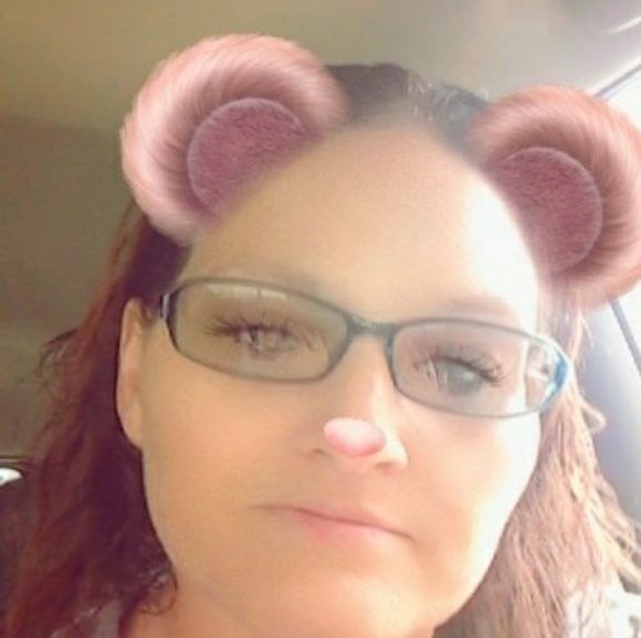 Meet your Posher, Lindsey - Picture 1 of 1